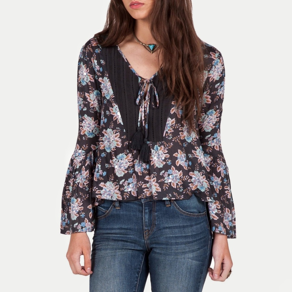 NWT- Volcolm "Salty Free" Bell sleeved Peasant top